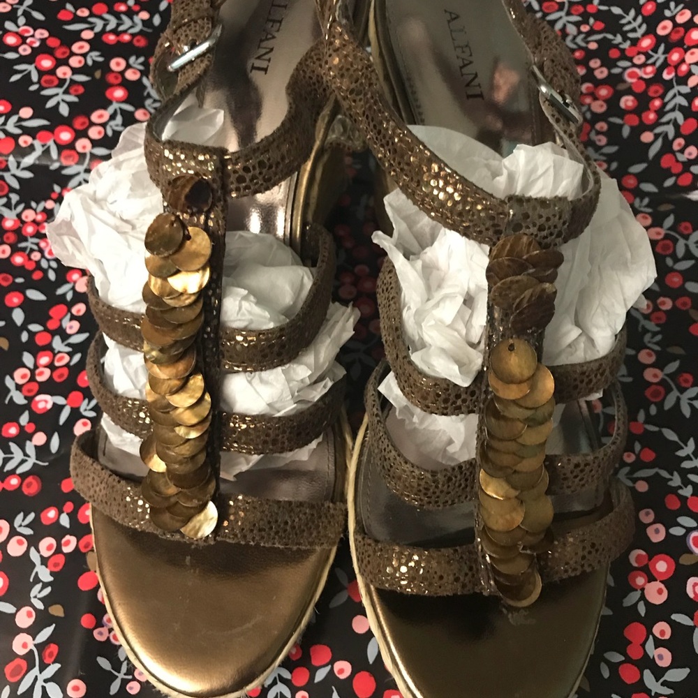 Alfani Wedges Size 7.5